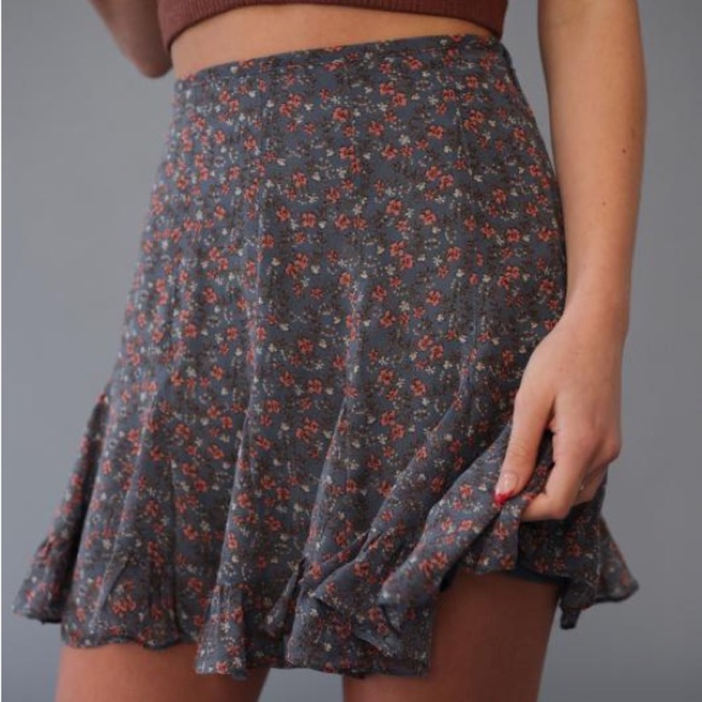 Urban Outfitters Dress Forum floral mini skirt